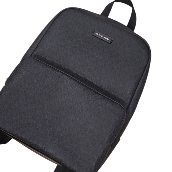 NEW! MICHAEL KORS Unisex Signature Logo Backpack.